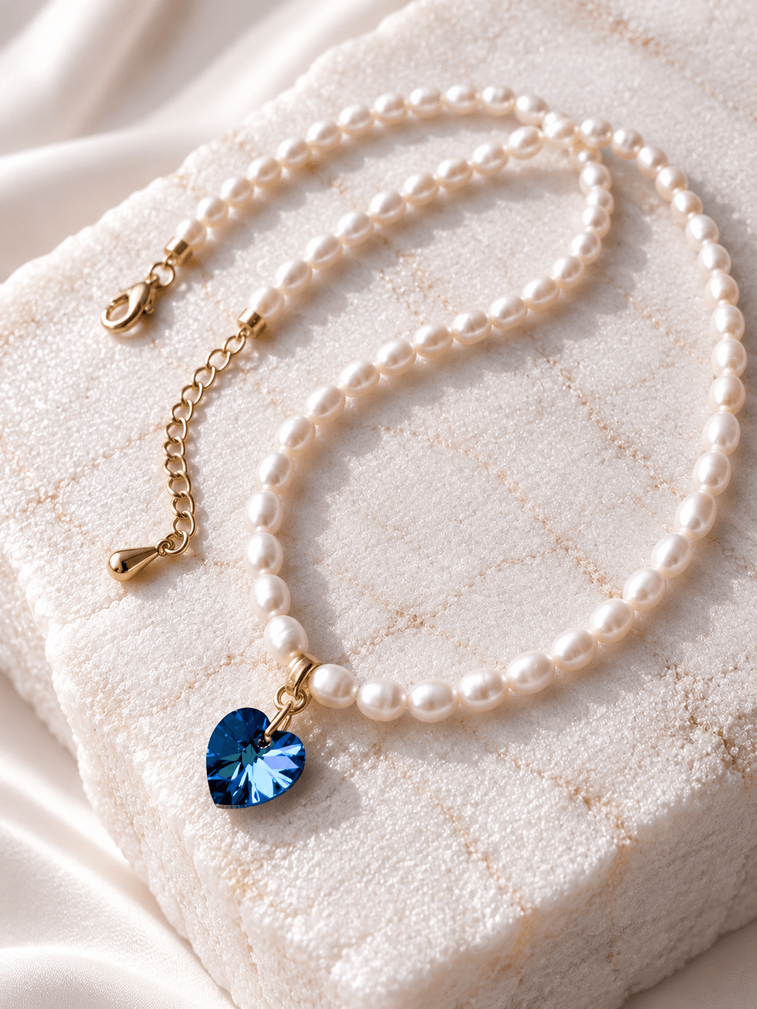 Колье из жемчуга "Сердце Swarovski" bermuda blue