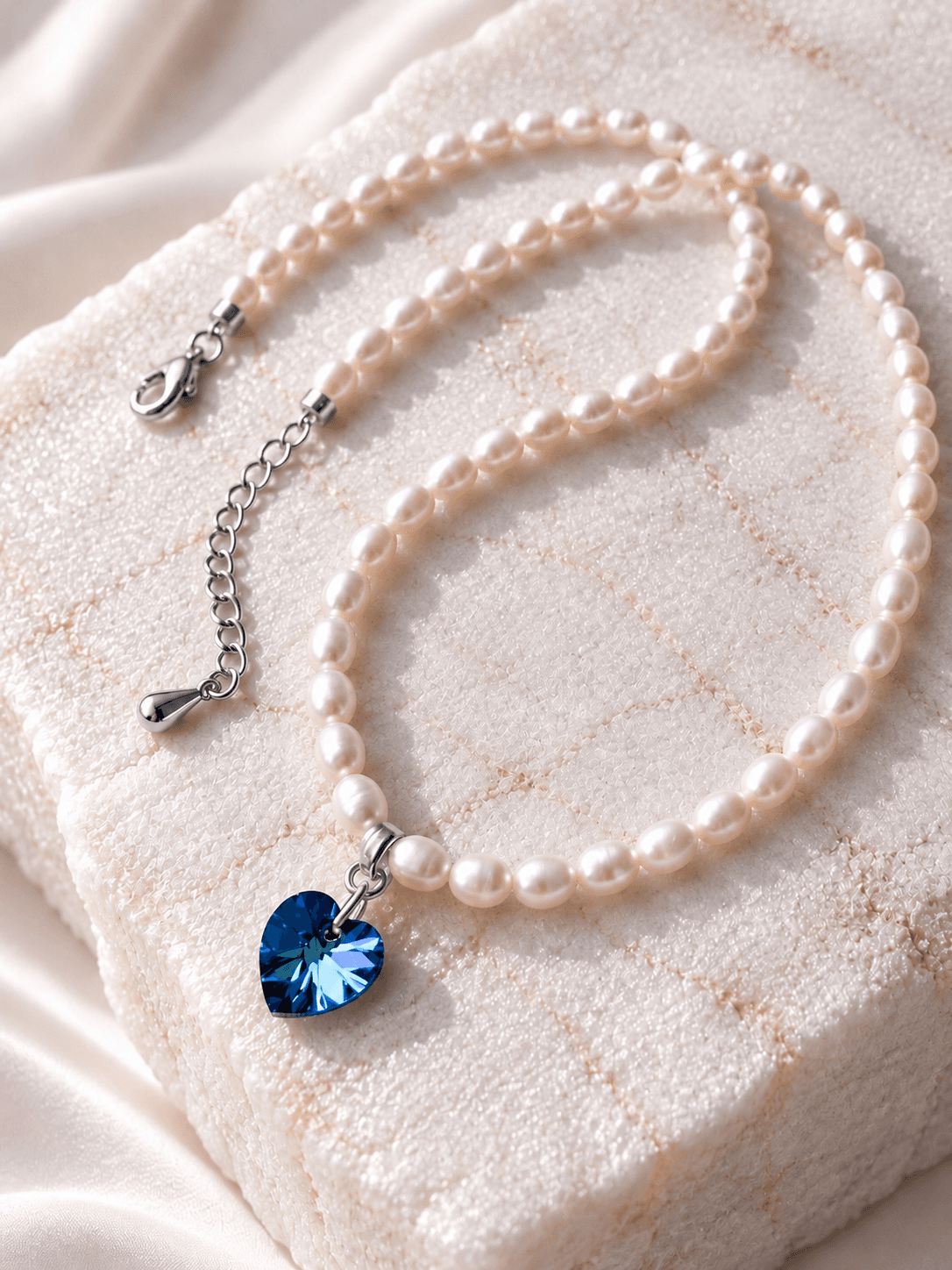 Колье из жемчуга "Сердце Swarovski" crystal blue