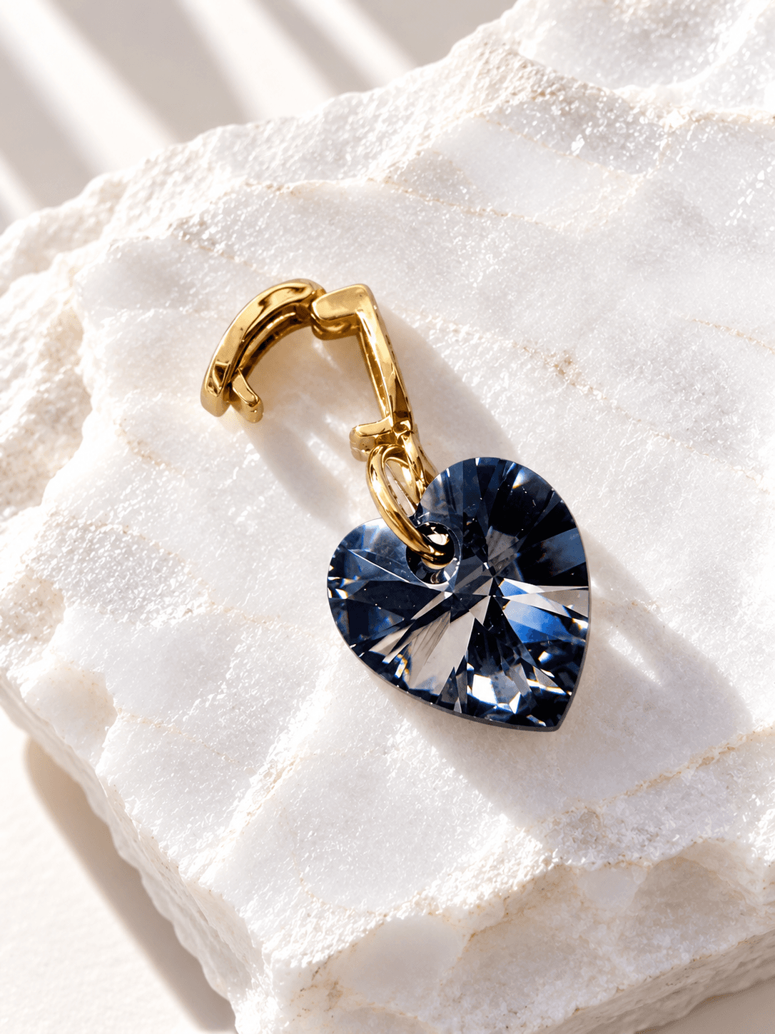 Подвеска на цепочку "Сердце Swarovski" silver night