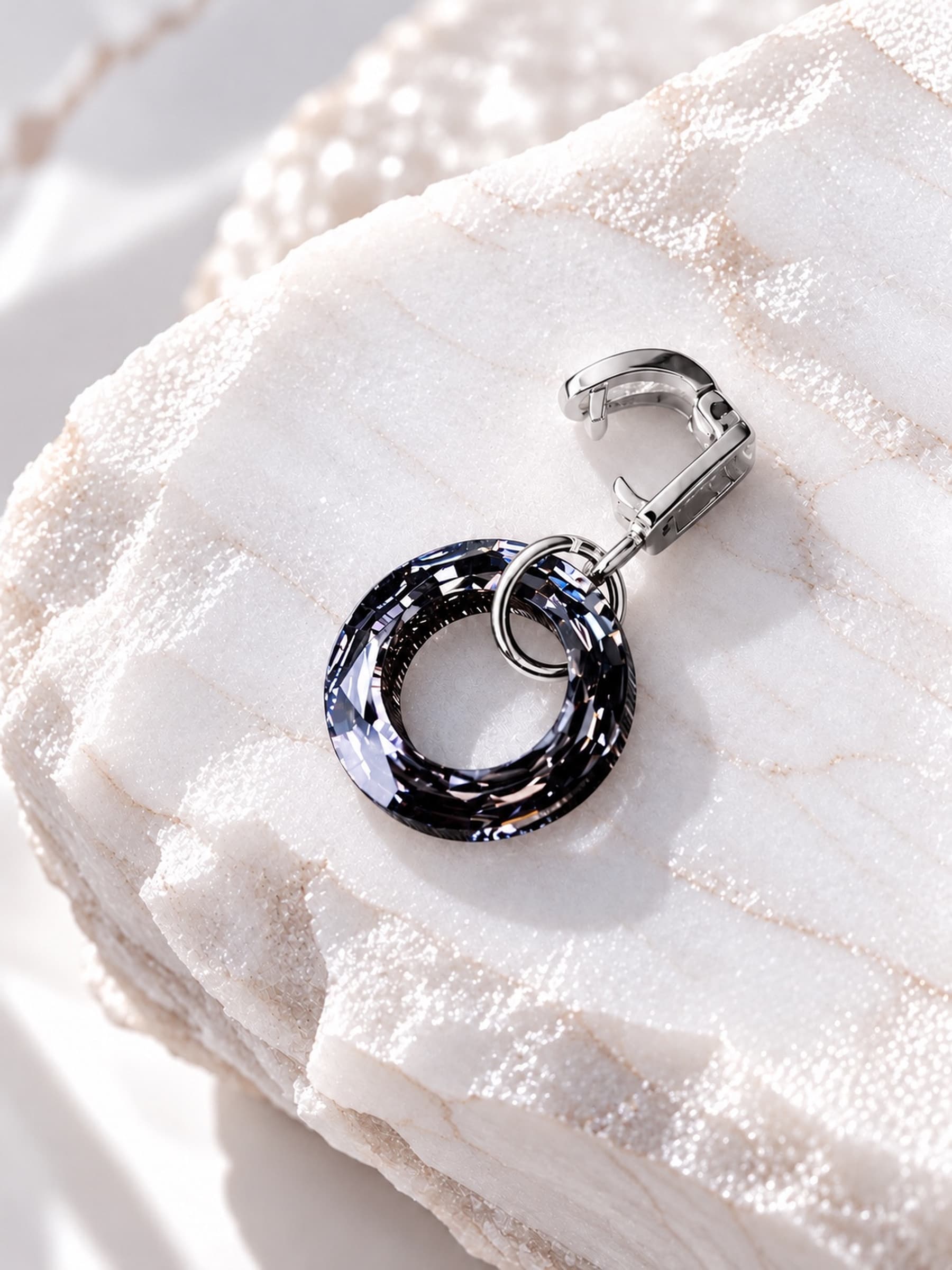 Подвеска на цепочку "Бублик Swarovski" silver night