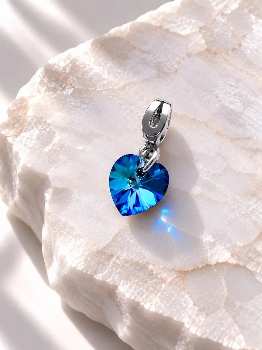 Подвеска на шею сердце swarovski